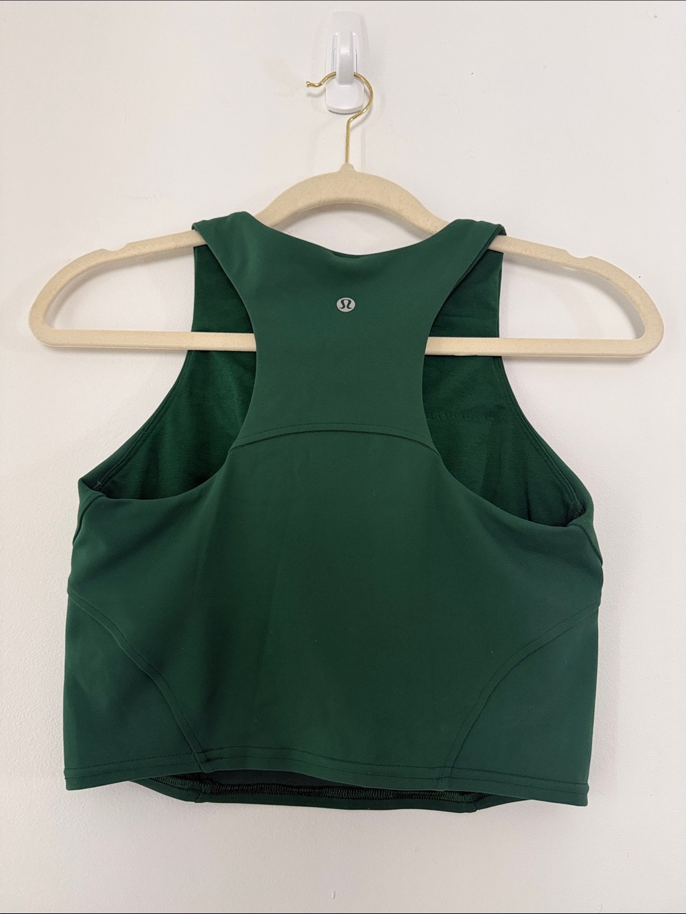 Lululemon Invigorate Training Tank Top
Everglade Green Size 6 - Picture 5 of 7